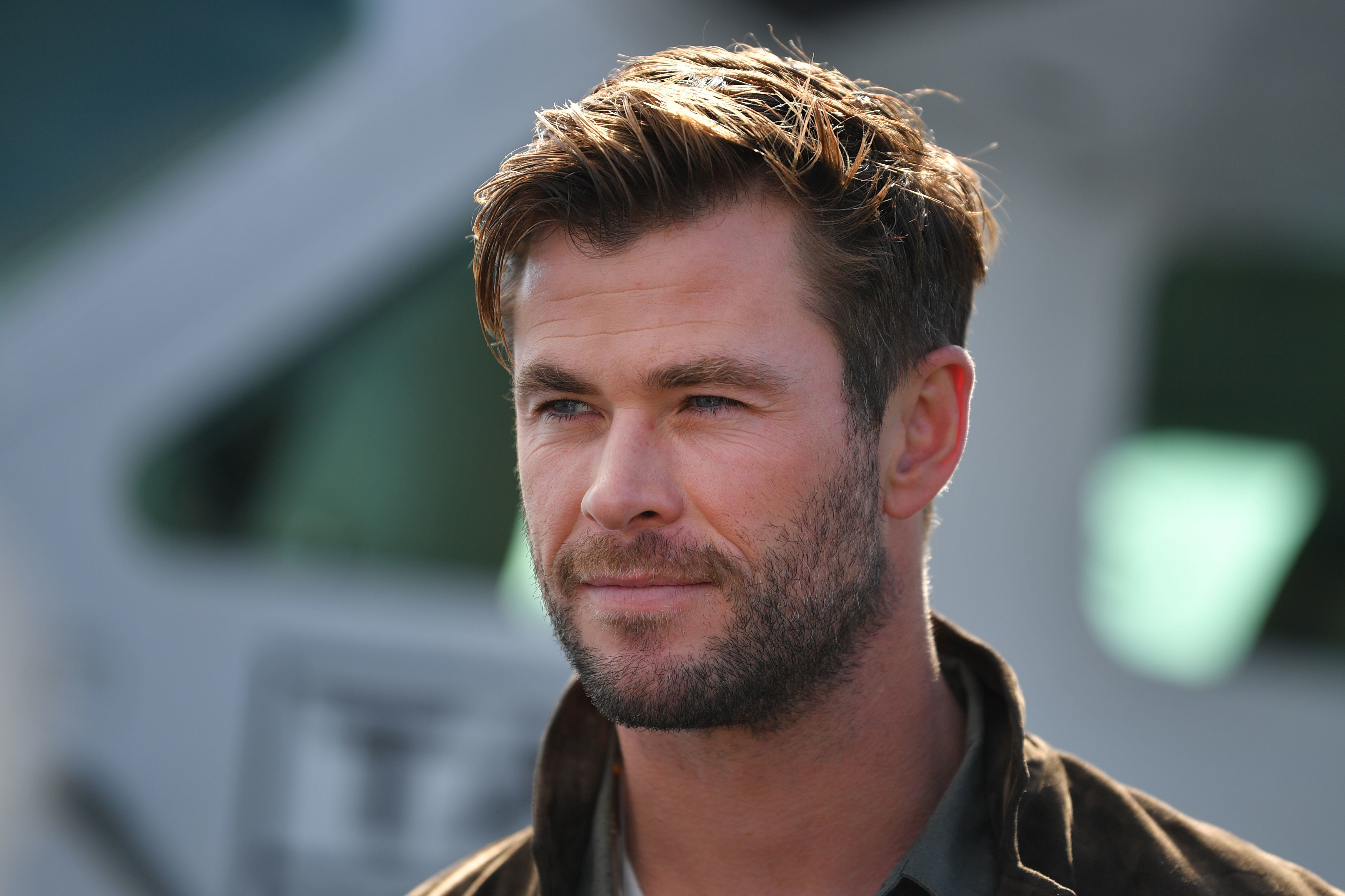 chris hemsworth
