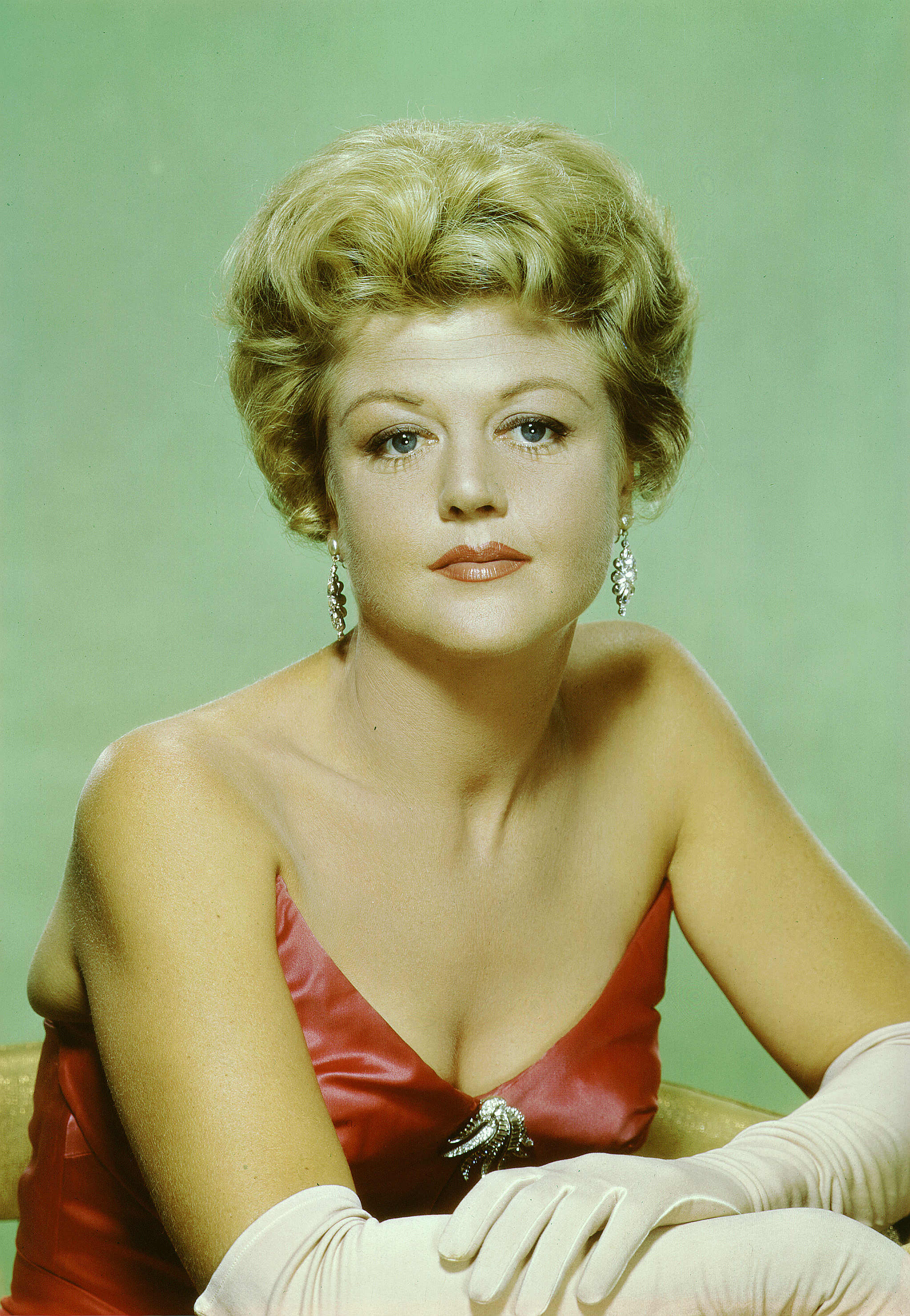 Say goodbye to Angela Lansbury with a look back at the 'Murder, She Wrote'  actress's life in photos | Gallery | Wonderwall.com