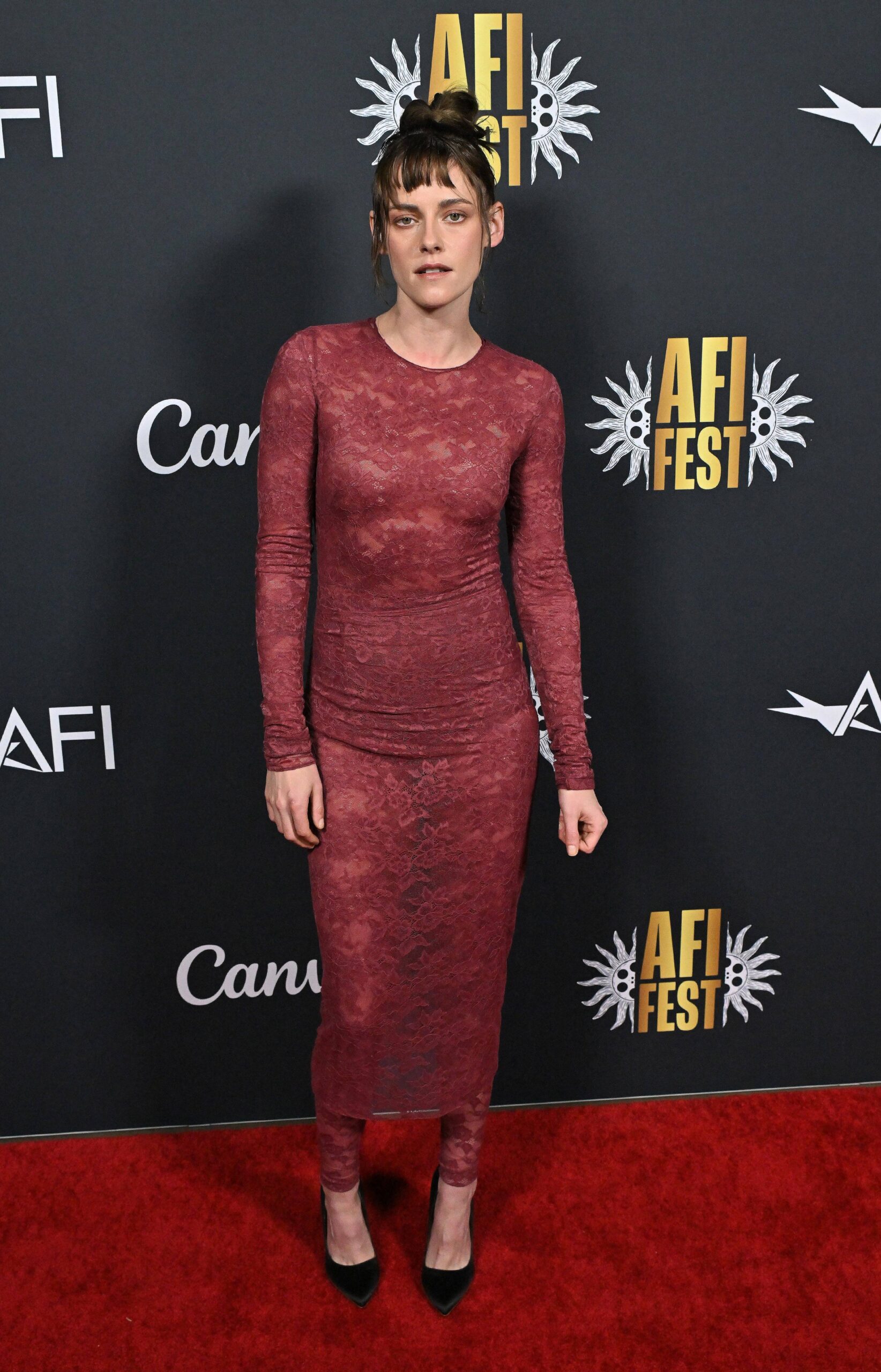 Kristen Stewart | Overview | Wonderwall.com